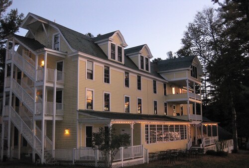 The Woods Inn