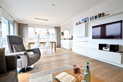 Villa Petersen 09- exklusive Penthouse Wohnung