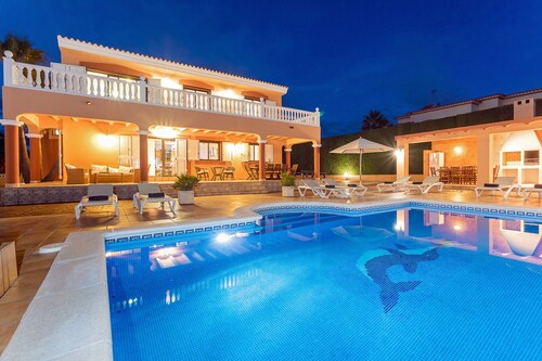 Villa close to Ibiza Town Sleeps 12