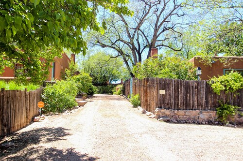 1930s Adobe Gem. Eastside Neighborhood. Easy Walk To Canyon Road and Plaza.
