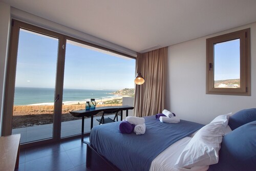 Wunderschöne Designervilla mit atemberaubender Aussicht.