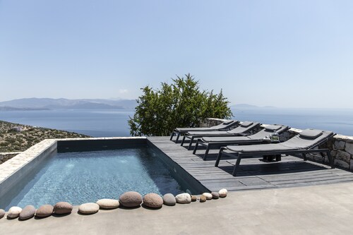 Seaview villa schinias, is a modern and minimal property with amazing view!