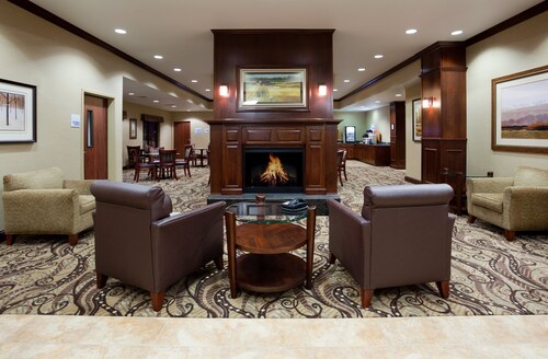 Holiday Inn Express and Suites Mason City, an IHG Hotel