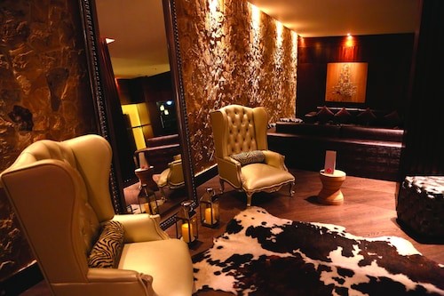 Hotel Reina Isabel