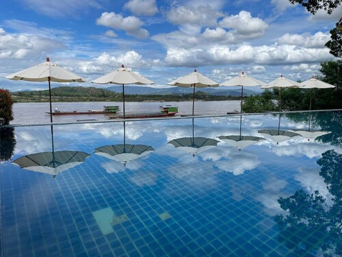 Siam Triangle Hotel