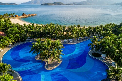 Vinpearl Luxury Nha Trang