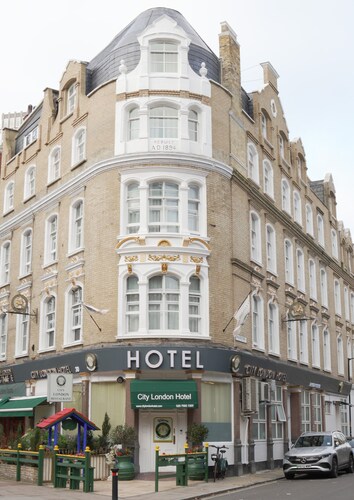 City London Hotel