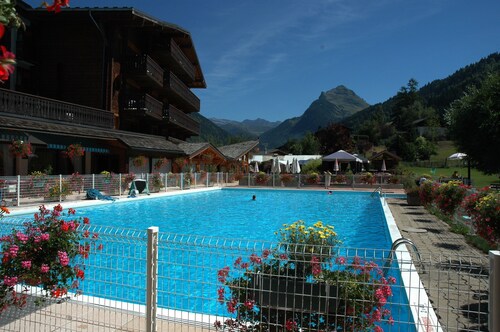 Hôtel Club le Crêt