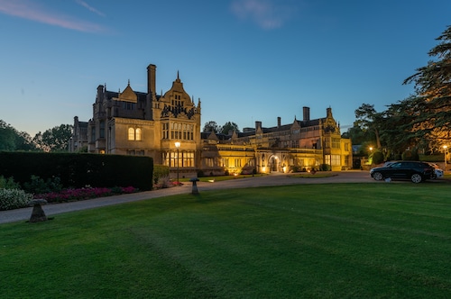 Rushton Hall Hotel & SPA