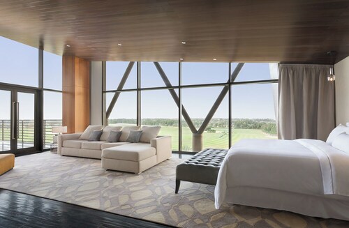 VOGO Abu Dhabi Golf Resort & Spa