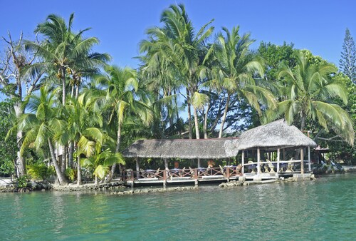 Lagoon Gardens