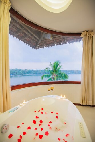 The Leela Ashtamudi, A Raviz Hotel