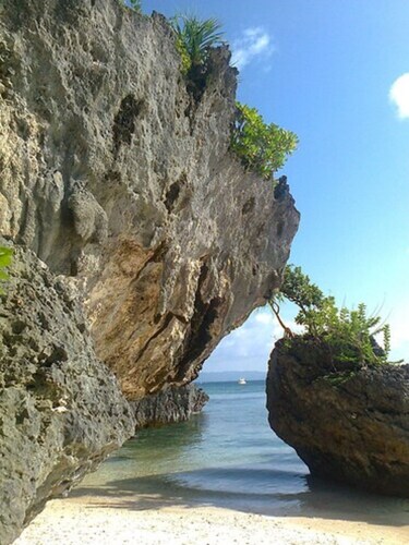 Lingganay Boracay Hotel Resort