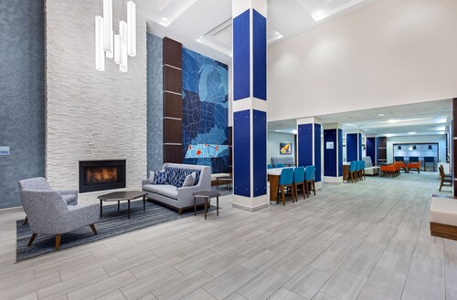 Holiday Inn Express Cleveland Northwest by IHG