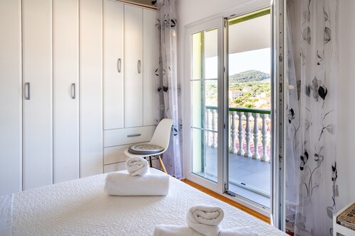 Apartment Jurica, (16111), Sali, Croatia