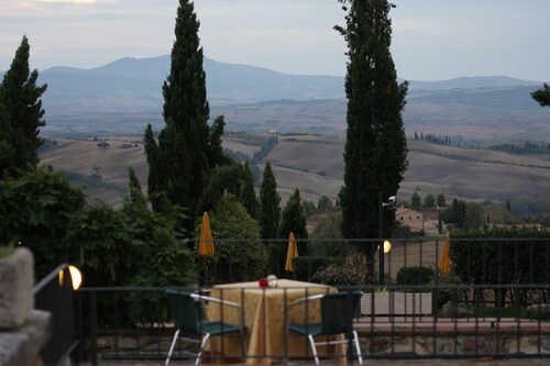 Casanova - Panoramic Rooms and Suites