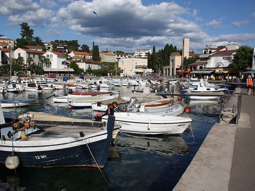 Apartment in Vantacici Near the Sea