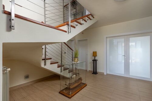 Terra Magica Deluxe Apartment OR Room with Private Parking, Terrace and Sea View