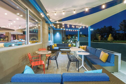 Tru by Hilton Savannah Airport