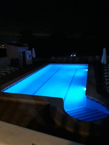 FREE WIFI, BEER TAP, POOL TABLE, A / C, PLAY AREA AND MUCH MORE!
