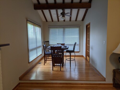 s1. Beautiful home in historic Scottsboro w/ pool