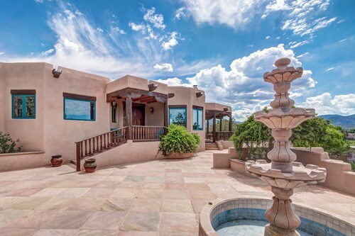 Dorthia Garden Retreat & Views
