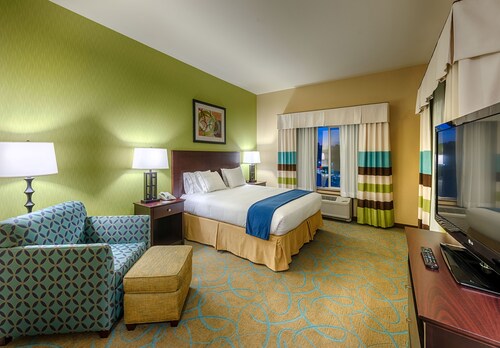 Holiday Inn Express Hotel & Suites Red Bluff-South Redding by IHG