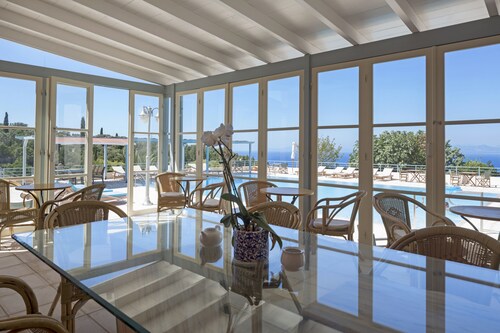 Mira Resort