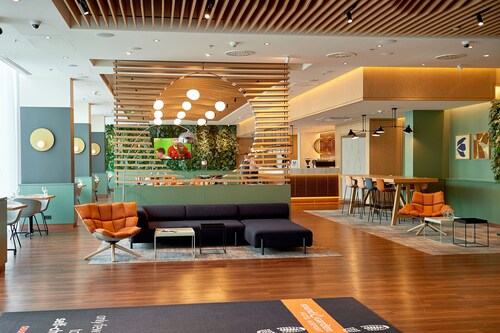 Sound Garden Hotel Airport