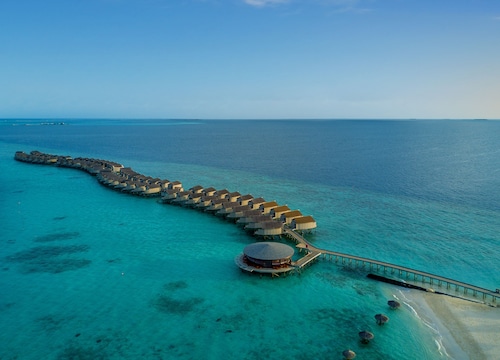 Centara Ras Fushi Resort & Spa Maldives