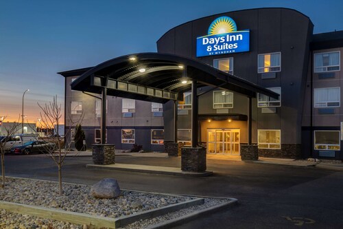 Days Inn & Suites by Wyndham Yorkton