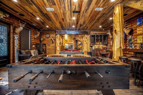 Discover the Beauty of Crystal Lake Ranch Mansion in Broken BowEscape to your own private retreat. The Mansion at Crystal Lake Ranch is a 6,000 sq ft luxury lodge nestled on a secluded 6-acre estate with a private pond, horse pasture views