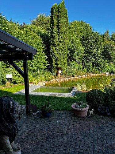 Ferienwohnung mit Whirlpool und Sauna im Außenbereich