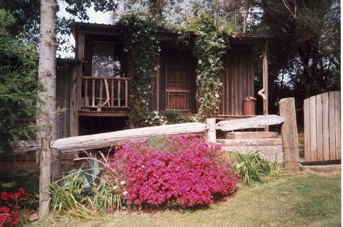 Charming Country Cottage - the Upper Murray River Area - near Snowy Mountains