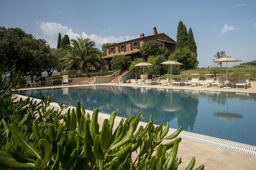 Wonderful private villa with WIFI, private pool, A/C, TV, terrace, pets allowed and panoramic view