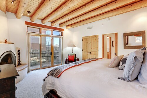 Bishops Lodge Villa Corazones | Pool Access