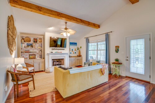 Waterfront Home! Fish, Kayak, Relax and Have Yourself “One Big Holiday”