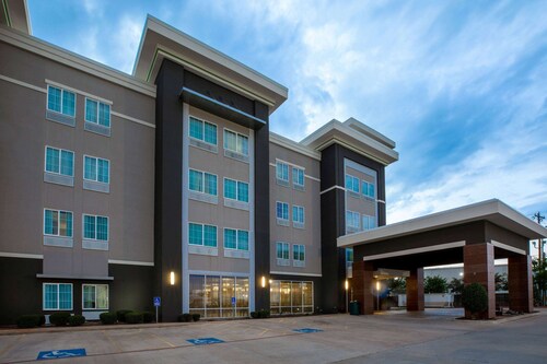 La Quinta Inn & Suites by Wyndham Durant