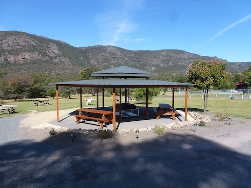 The Grampians Motel & The Views Restaurant