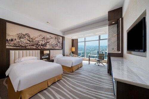 Crowne Plaza Shaoxing, an IHG Hotel