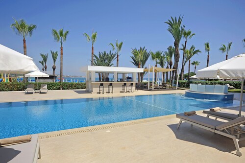Okeanos Beach Boutique Hotel