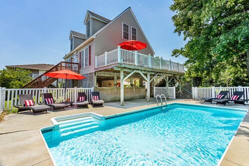 4 bedrooms Cape Cod with pool, 100 yards from the beach