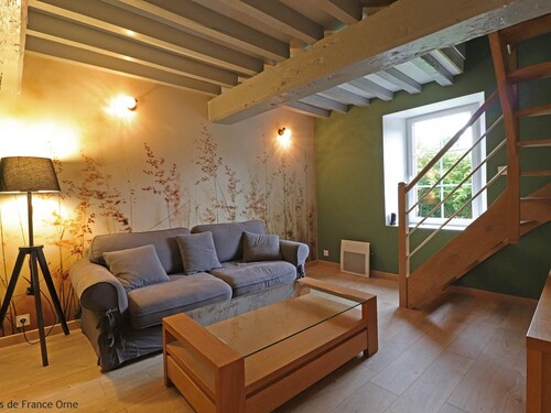 Maison de charme avec jardin clos, proche de Sées et activités, animaux bienvenus