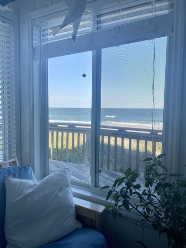 Beachfront family vacation house on the Atlantic Ocean!