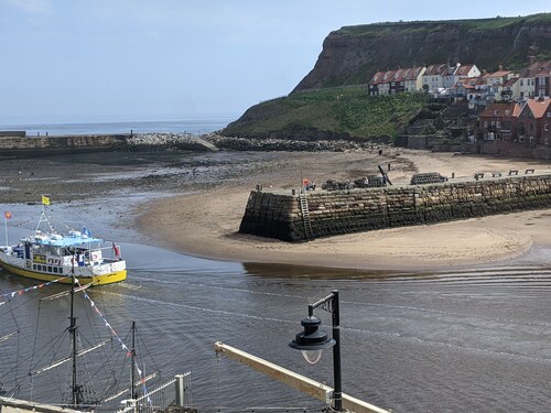 Whitby Sea View Cottage