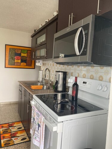 Lomita Linda just minutes from San Juan and Central to all Puerto Rico