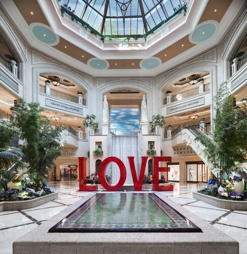 The Palazzo Prestige Club Lounge