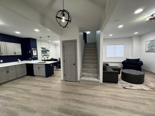 Children’s museum walkable Butler IU Health complex Downtown within minutes