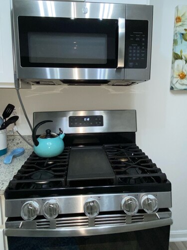 Quantico Bungalow Marine Graduations FBI HQ Marines Potomac River Getaway