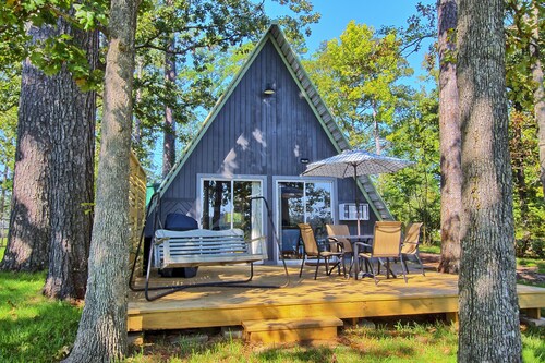 Cozy Toledo Bend A-Frame w/ Waterfront Views!